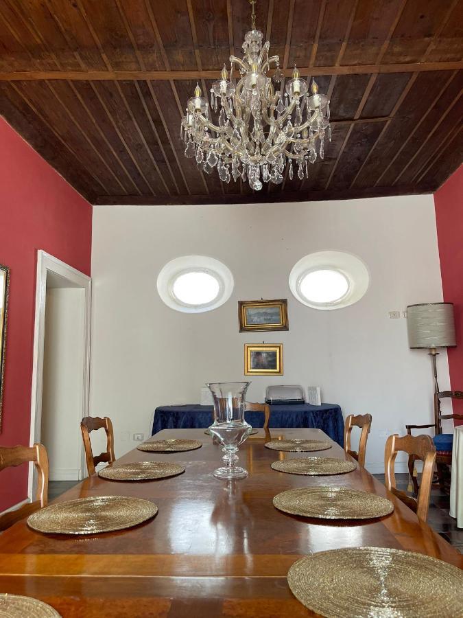 Palazzo Toraldo Di Francia Bed & Breakfast โตรเปอา ภายนอก รูปภาพ