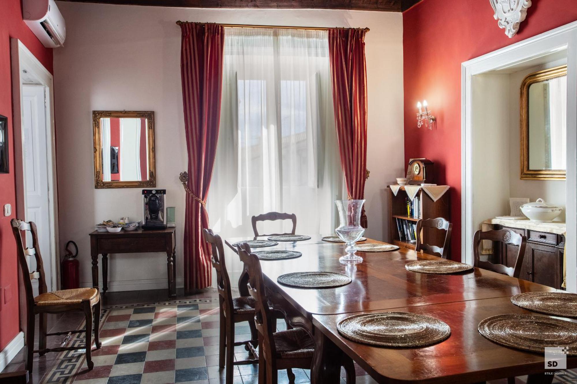 Palazzo Toraldo Di Francia Bed & Breakfast โตรเปอา ภายนอก รูปภาพ